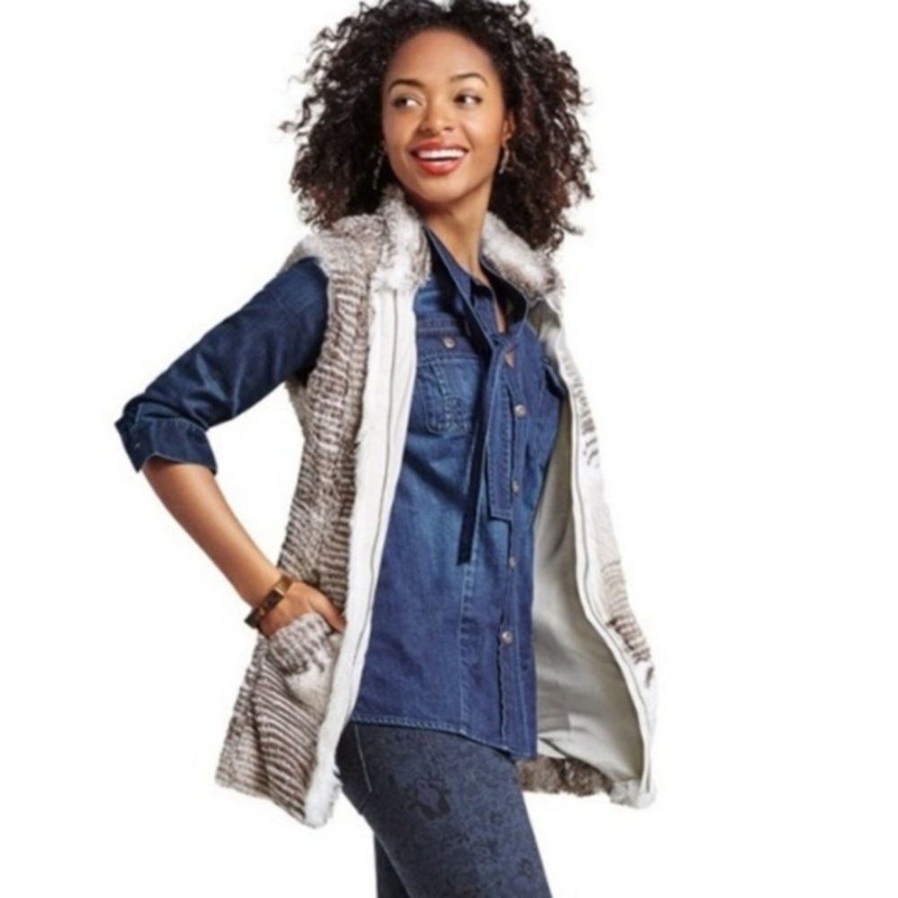Cabi Waterfront tie neck button‎ down denim shirt